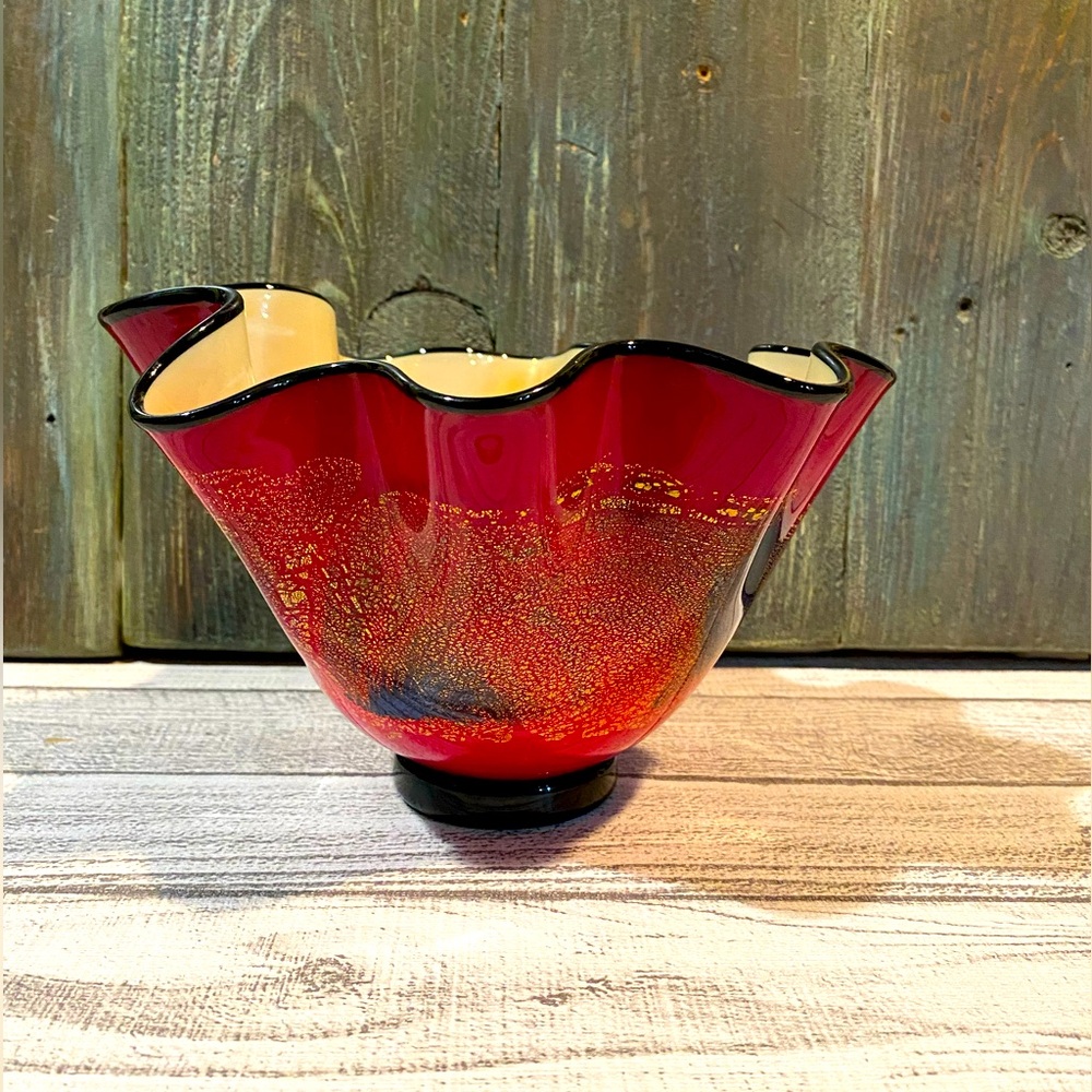 Michael Nourot Signed Studio Art Glass Ruffle Edge Vase Hand Blown 5" tall
